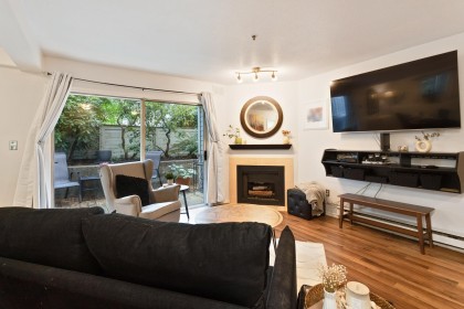 Photo 6 at 101 - 3270 W 4th Avenue, Kitsilano, Vancouver West