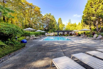 Photo 3 at 512 - 4900 Cartier Street, Shaughnessy, Vancouver West