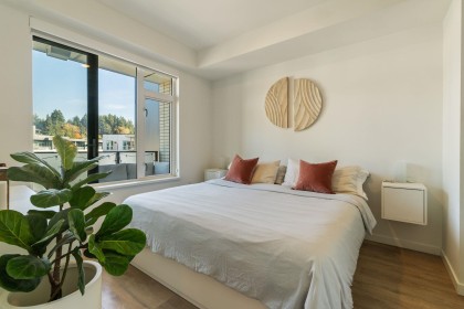 Photo 13 at 403 - 725 Marine Drive, Harbourside, North Vancouver