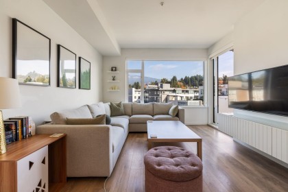 Photo 9 at 403 - 725 Marine Drive, Harbourside, North Vancouver