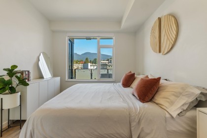 Photo 14 at 403 - 725 Marine Drive, Harbourside, North Vancouver