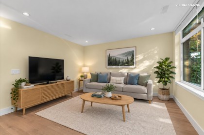Photo 7 at 7637 Yukon Street, Marpole, Vancouver West