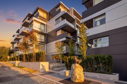 Photo 2 at 601 - 8080 Oak Street, Marpole, Vancouver West