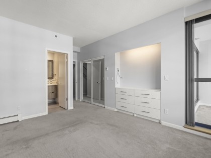 Photo 22 at 701 - 289 Drake Street, Yaletown, Vancouver West