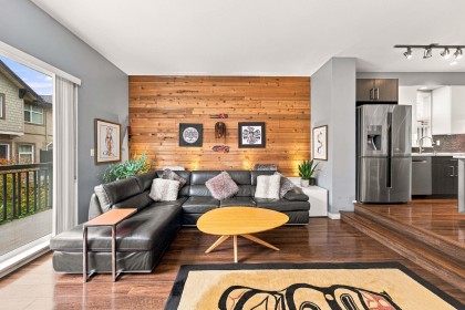 Photo 6 at 709 Premier Street, Lynnmour, North Vancouver