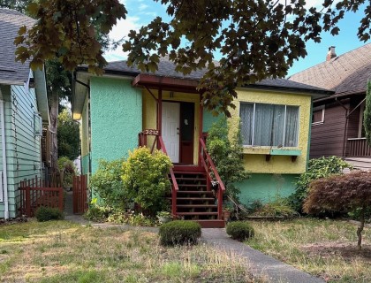 Photo 1 at 3212 W 6th Avenue, Kitsilano, Vancouver West