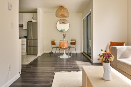 Photo 12 at 209 - 2173 W 6 Avenue, Kitsilano, Vancouver West