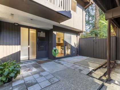 Photo 4 at 1996 Purcell Way, Lynnmour, North Vancouver