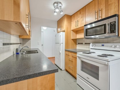 Photo 5 at 106 - 1844 W 7th Avenue, Kitsilano, Vancouver West