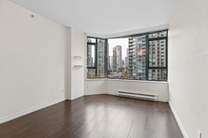 Photo 7 at 805 - 888 Hamilton Street, Downtown VW, Vancouver West