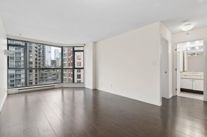 Photo 15 at 805 - 888 Hamilton Street, Downtown VW, Vancouver West