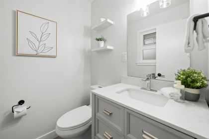 Photo 15 at 4593 Cliffmont Road, Deep Cove, North Vancouver
