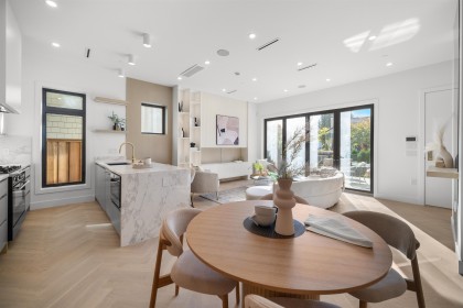 Photo 4 at 411 W 19th Avenue, Cambie, Vancouver West