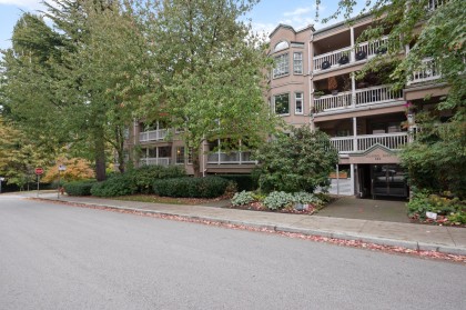 Photo 1 at 102 - 828 Gilford Street, West End VW, Vancouver West