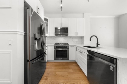 Photo 2 at 417 - 119 W 22nd Street, Central Lonsdale, North Vancouver