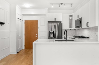 Photo 9 at 417 - 119 W 22nd Street, Central Lonsdale, North Vancouver