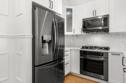 Photo 4 at 417 - 119 W 22nd Street, Central Lonsdale, North Vancouver