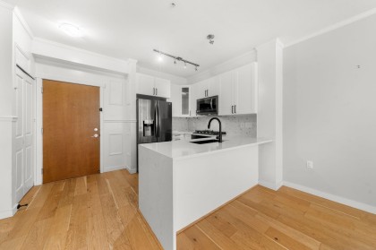 Photo 8 at 417 - 119 W 22nd Street, Central Lonsdale, North Vancouver