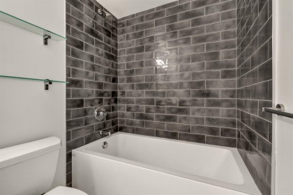 Photo 5 at 304 - 120 W 17th Street, Central Lonsdale, North Vancouver