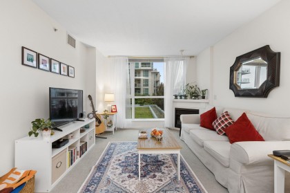 Photo 2 at 607 - 188 E Esplanade, Lower Lonsdale, North Vancouver