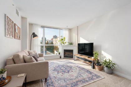 Photo 1 at 607 - 188 E Esplanade, Lower Lonsdale, North Vancouver