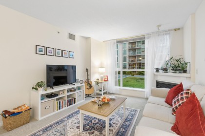 Photo 10 at 607 - 188 E Esplanade, Lower Lonsdale, North Vancouver