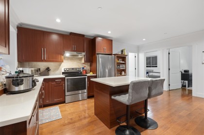 Photo 31 at 631 W 24th Close, Mosquito Creek, North Vancouver