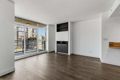 Photo 8 at 808 - 288 W 1st Avenue, False Creek, Vancouver West