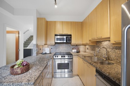 Photo 14 at 1182 Richards Street, Yaletown, Vancouver West