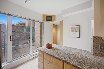Photo 15 at 1182 Richards Street, Yaletown, Vancouver West