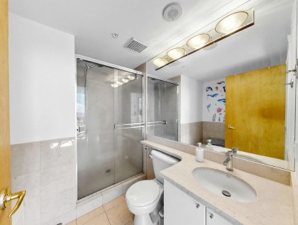 Photo 27 at 3803 - 1111 W Pender Street, Coal Harbour, Vancouver West