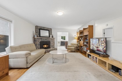 Photo 4 at 331 E 24th Street, Central Lonsdale, North Vancouver
