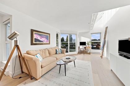 Photo 5 at 2240 York Avenue, Kitsilano, Vancouver West