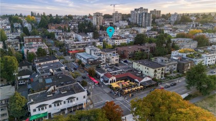 Photo 4 at 2240 York Avenue, Kitsilano, Vancouver West
