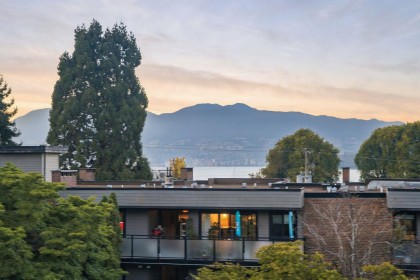 Photo 21 at 2240 York Avenue, Kitsilano, Vancouver West