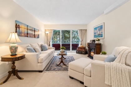 Photo 1 at 206 - 250 W 1st Street, Lower Lonsdale, North Vancouver