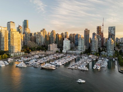 Photo 3 at 493 Broughton Street, Coal Harbour, Vancouver West