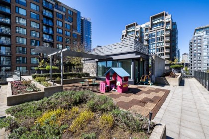 Photo 25 at 410 - 1088 Richards Street, Yaletown, Vancouver West