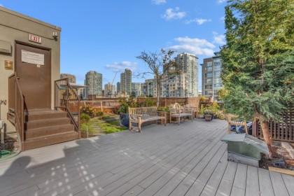 Photo 12 at 402 - 1178 Hamilton Street, Yaletown, Vancouver West