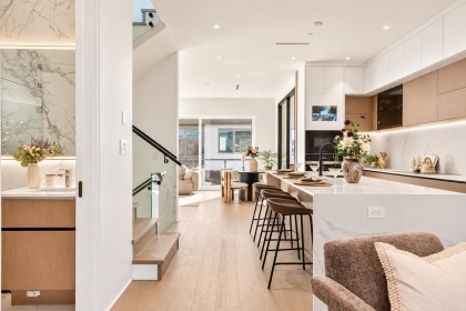 Photo 8 at 3930 W 33rd Avenue, Dunbar, Vancouver West