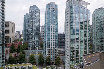 Photo 3 at 1903 - 1238 Melville Street, Coal Harbour, Vancouver West