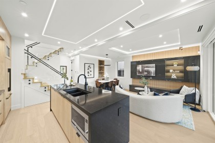 Photo 13 at 1 - 3466 W 22nd Avenue, Dunbar, Vancouver West
