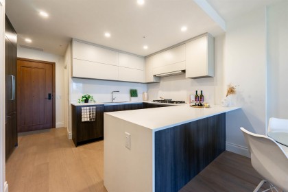 Photo 10 at 403 - 2105 W 46th Avenue, Kerrisdale, Vancouver West