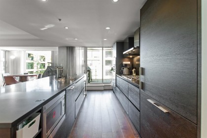 Photo 4 at 603 - 1571 W 57th Avenue, South Granville, Vancouver West